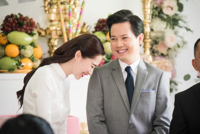 Hoa hậu Đặng Thu Thảo: Cổ tích giữa đời thực Hoa hậu Đặng Thu Thảo: Cổ tích giữa đời thực