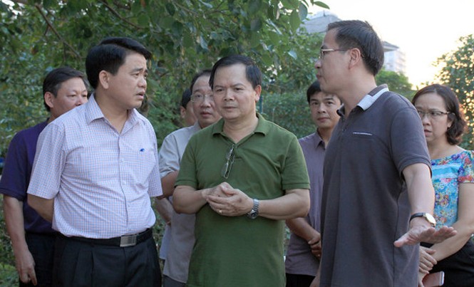 Chủ tịch Hà Nội: Hồ Tây không còn cá chết từ tối qua Chủ tịch Hà Nội: Hồ Tây không còn cá chết từ tối qua