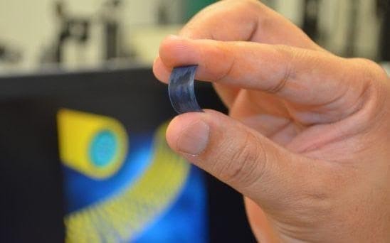 Đột phá pin: Sạc điện thoại trong vài giây và đủ dùng trong một tuần Đột phá pin: Sạc điện thoại trong vài giây và đủ dùng trong một tuần