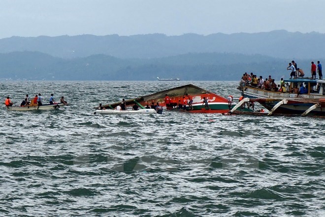Image result for Chìm phà ở Indonesia: con số thương vong đã lên tới 29 người