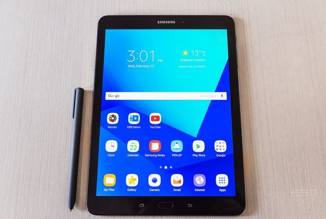 Samsung tung Galaxy Tab S3 cạnh tranh iPad Samsung tung Galaxy Tab S3 cạnh tranh iPad
