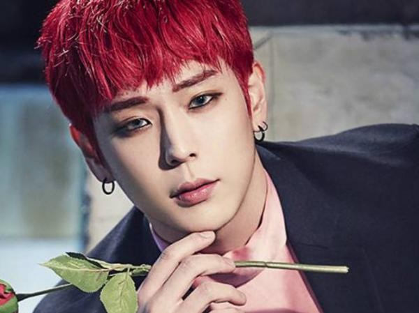 Himchan (B.A.P) bị rạn xương ngực vì giảm cân và tập luyện quá sức Himchan (B.A.P) bị rạn xương ngực vì giảm cân và tập luyện quá sức
