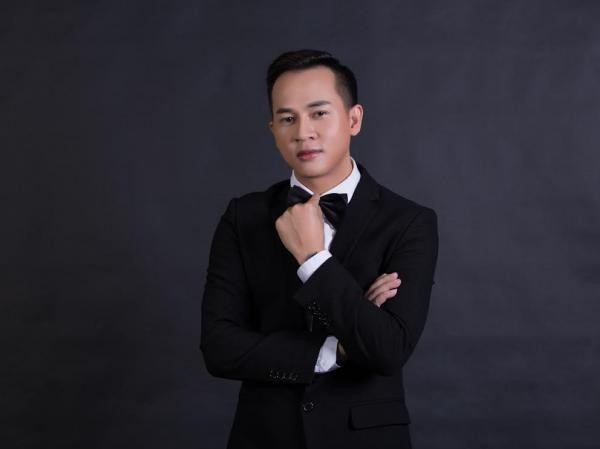 "Học trò" của diva Hồng Nhung - Nhật Minh (The Voice 2013) ra MV kỉ niệm 10 năm ca hát