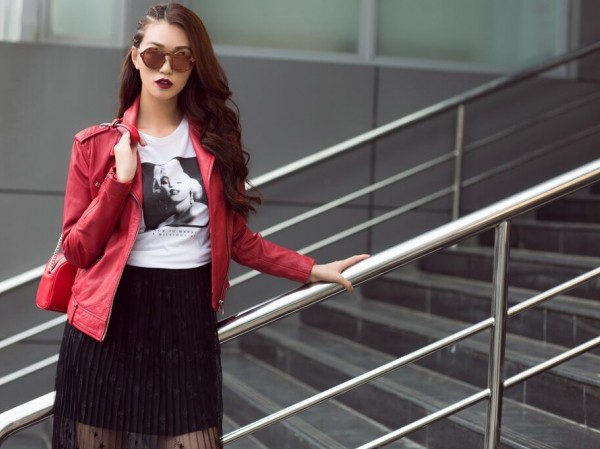 Khánh My xuất hiện cuốn hút trên phố, gợi ý cách phối layer Khánh My xuất hiện cuốn hút trên phố, gợi ý cách phối layer "vi diệu" cho tín đồ thời trang
