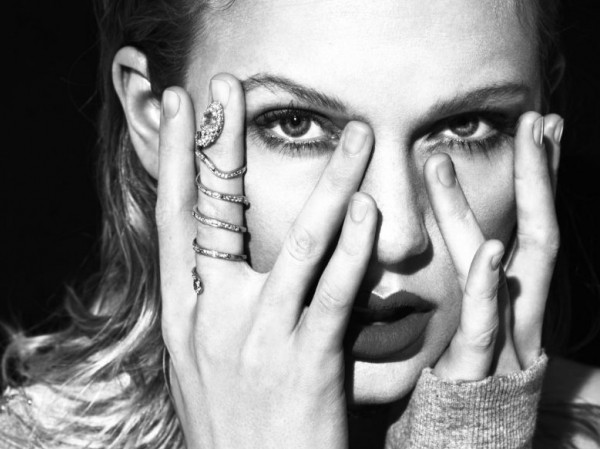 Chưa đầy 24 tiếng, Taylor Swift chính thức xô đổ kỉ lục YouTube với Chưa đầy 24 tiếng, Taylor Swift chính thức xô đổ kỉ lục YouTube với "LWYMMD"