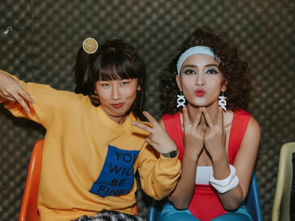 Ái Phương tung MV phong cách Disco, giúp Trang Hý vượt qua nỗi buồn thất tình Ái Phương tung MV phong cách Disco, giúp Trang Hý vượt qua nỗi buồn thất tình