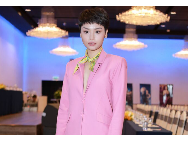 Miu Lê kết hợp cùng Only C Miu Lê kết hợp cùng Only C "đại chiến" với các nghệ sĩ trong chương trình mới