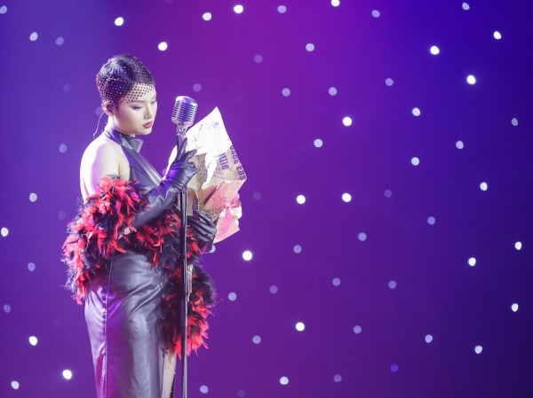 "Sao Đại Chiến": Only C đập bàn, bảo vệ bản phối mới dành riêng cho Miu Lê