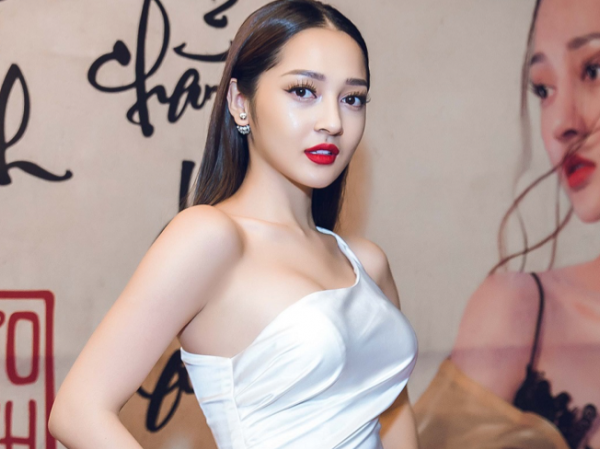 Hé lộ dàn sao Việt đình đám đồng loạt “đổ bộ” tại lễ trao giải Hé lộ dàn sao Việt đình đám đồng loạt “đổ bộ” tại lễ trao giải "POPS Awards 2017"