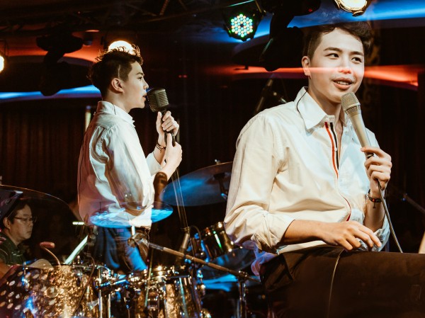 Trịnh Thăng Bình Trịnh Thăng Bình "mash-up" 4 hit lớn nhất sự nghiệp để tặng fan trong show kỷ niệm tuổi 30