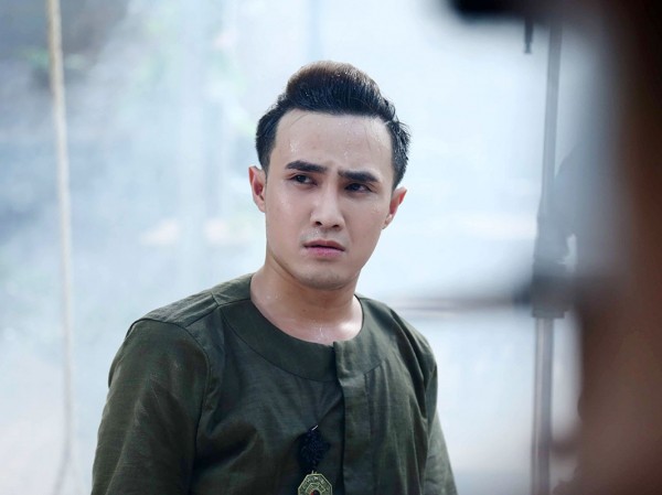 Vừa nhận Nút Vàng YouTube, Huỳnh Lập tung ngay MV nhạc phim tặng khán giả Vừa nhận Nút Vàng YouTube, Huỳnh Lập tung ngay MV nhạc phim tặng khán giả