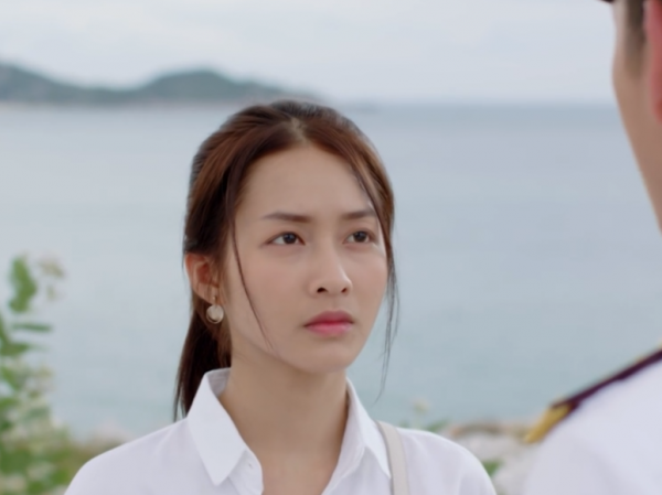 Khả Ngân cuối cùng cũng được... tô son tử tế trong Khả Ngân cuối cùng cũng được... tô son tử tế trong "Hậu duệ Mặt Trời"