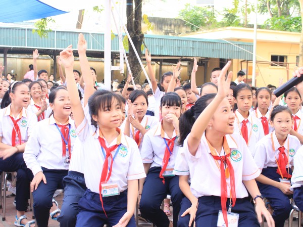 Teen THCS Vĩnh Tuy thổ lộ ngàn lời yêu thương trong “Ngày hội sức khoẻ học đường” Teen THCS Vĩnh Tuy thổ lộ ngàn lời yêu thương trong “Ngày hội sức khoẻ học đường”