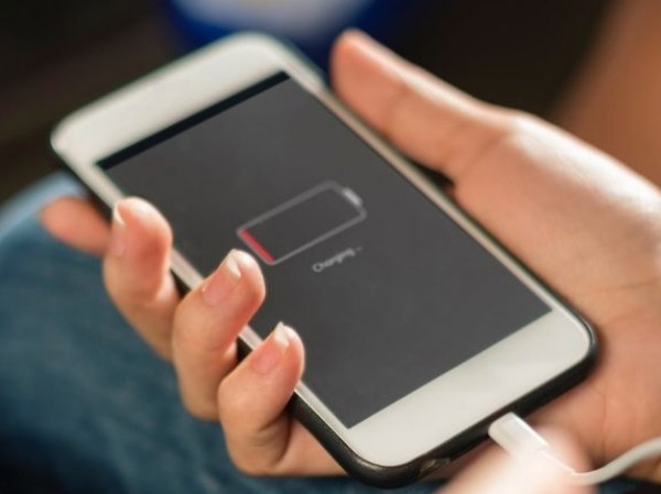 5 mẹo giúp bạn tiết kiệm pin iPhone, dùng cả ngày mà không phải 5 mẹo giúp bạn tiết kiệm pin iPhone, dùng cả ngày mà không phải "dính lấy" ổ điện!