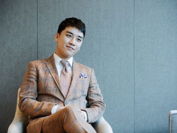Lý do khiến Seungri trở thành doanh nhân giàu có, là vì quá thua kém đàn anh Lý do khiến Seungri trở thành doanh nhân giàu có, là vì quá thua kém đàn anh