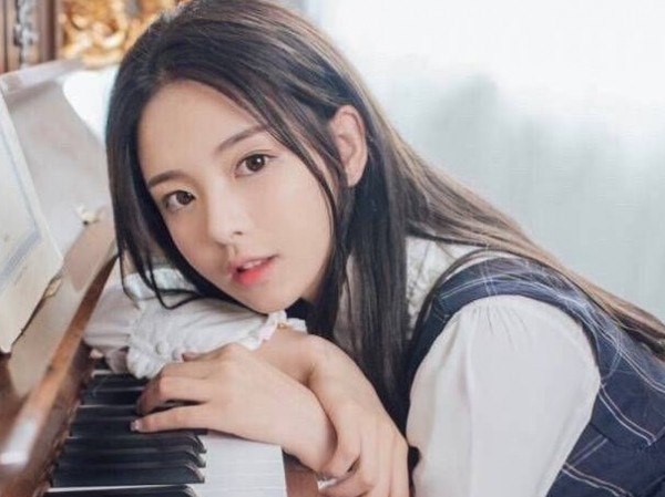 Đến một chữ đơn giản cũng viết sai, Dương Siêu Việt bị cư dân mạng chê Đến một chữ đơn giản cũng viết sai, Dương Siêu Việt bị cư dân mạng chê "IQ quá thấp"