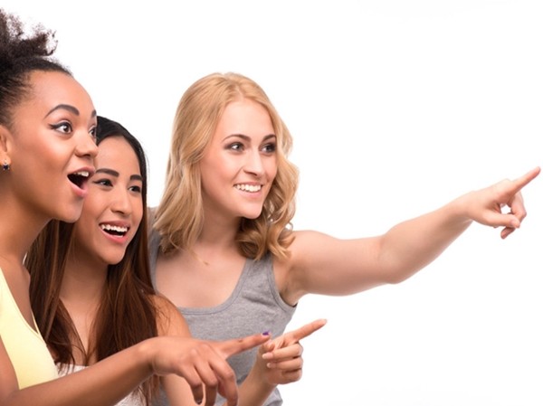 Khi chúng ta phê phán người khác, chúng ta mới là người chịu tác hại nặng nề nhất! Khi chúng ta phê phán người khác, chúng ta mới là người chịu tác hại nặng nề nhất!