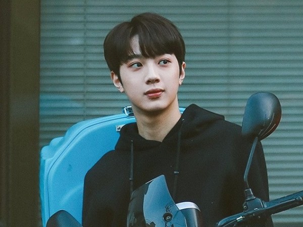 Lai Guan Lin tiết lộ lời hứa ngọt ngào của Wanna One: Lai Guan Lin tiết lộ lời hứa ngọt ngào của Wanna One: "Gặp nhau vào đúng ngày 7/8 hằng năm"