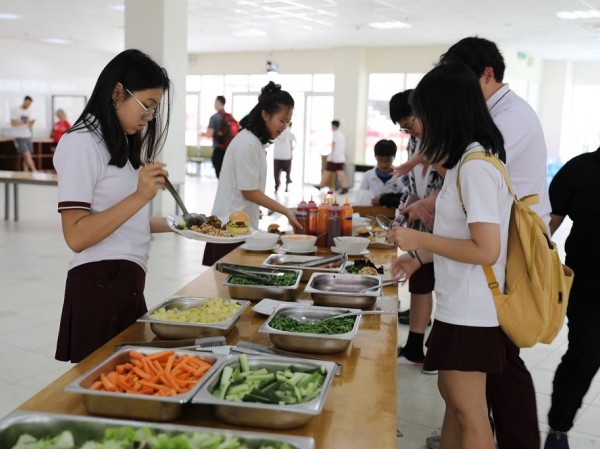 TP.HCM: Teen trường Quốc tế Canada hào hứng với tuần lễ “Ăn uống lành mạnh” TP.HCM: Teen trường Quốc tế Canada hào hứng với tuần lễ “Ăn uống lành mạnh”