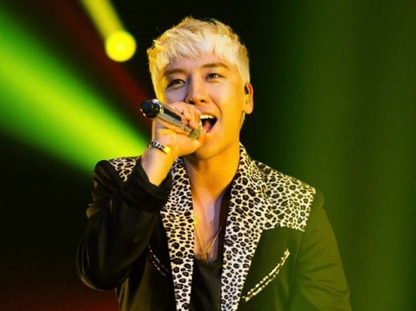 Khi vầng mặt trời đốt cháy giấc mộng đẹp thanh xuân, fan K-Pop còn lại gì để nhớ? Khi vầng mặt trời đốt cháy giấc mộng đẹp thanh xuân, fan K-Pop còn lại gì để nhớ?