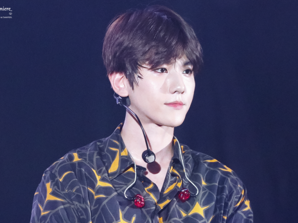 Chỉ vì cổ vũ album solo của Chen, mà Baekhyun đã bị fan của Lay chỉ trích Chỉ vì cổ vũ album solo của Chen, mà Baekhyun đã bị fan của Lay chỉ trích