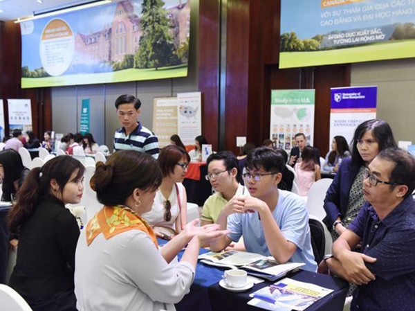 Hà Nội công bố danh sách các trung tâm ngoại ngữ, tư vấn du học được cấp phép Hà Nội công bố danh sách các trung tâm ngoại ngữ, tư vấn du học được cấp phép