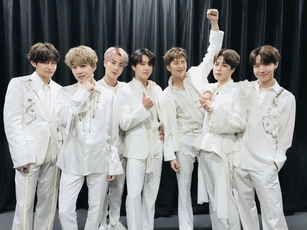 BTS tung teaser “Lights” khiến fan xôn xao vì Suga vắng mặt trong một cảnh quan trọng BTS tung teaser “Lights” khiến fan xôn xao vì Suga vắng mặt trong một cảnh quan trọng