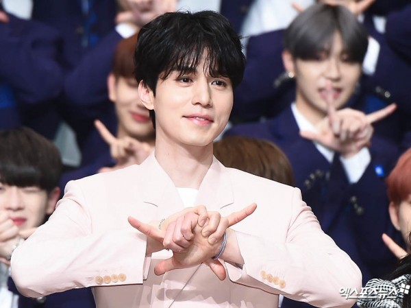 Một lần nữa, Lee Dong Wook lại khiến khán giả của “Produce X 101” cảm động muốn khóc Một lần nữa, Lee Dong Wook lại khiến khán giả của “Produce X 101” cảm động muốn khóc
