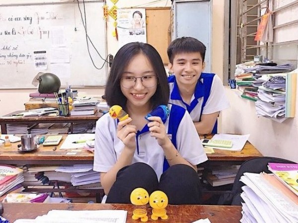 Nữ sinh giành điểm 10 Hóa duy nhất tại TP.HCM tiết lộ chuyện “nghiện Facebook” Nữ sinh giành điểm 10 Hóa duy nhất tại TP.HCM tiết lộ chuyện “nghiện Facebook”