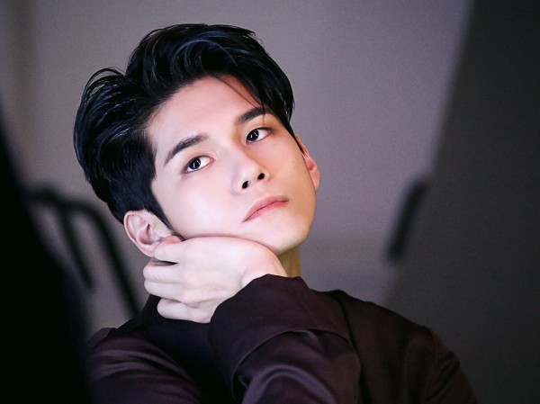 Không cần nói câu nào, Ong Seongwoo vẫn khoe được diễn xuất đỉnh cao qua ánh mắt Không cần nói câu nào, Ong Seongwoo vẫn khoe được diễn xuất đỉnh cao qua ánh mắt