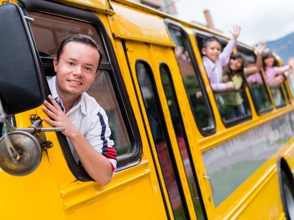 Tài xế đưa đón học sinh tại Mỹ: Không yêu trẻ con thì đừng làm Tài xế đưa đón học sinh tại Mỹ: Không yêu trẻ con thì đừng làm