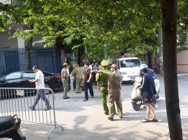 Hé lộ nguyên nhân nam thanh niên đâm bạn gái và bạn cùng phòng tử vong Hé lộ nguyên nhân nam thanh niên đâm bạn gái và bạn cùng phòng tử vong