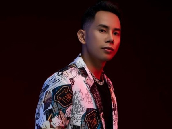 Jack và K-ICM vụt mất cơ hội lập kỷ lục V-Pop mới vì gương mặt tân binh này Jack và K-ICM vụt mất cơ hội lập kỷ lục V-Pop mới vì gương mặt tân binh này
