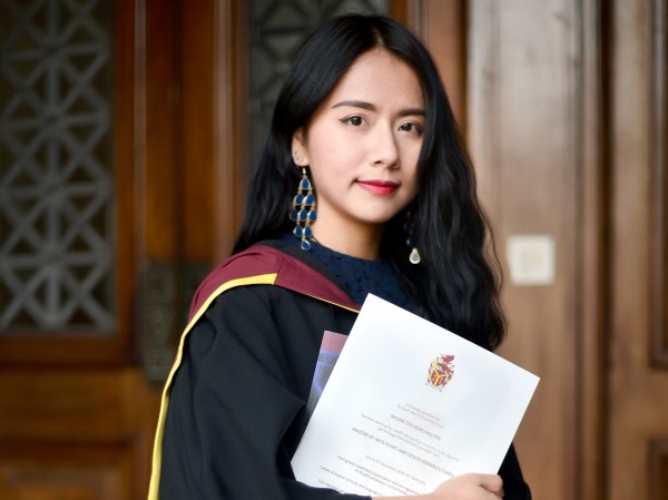 Xứ Wales trong mắt tôi: Cardiff với Hồng Nhung “ngon lành” như chiếc bánh nướng Welshcake Xứ Wales trong mắt tôi: Cardiff với Hồng Nhung “ngon lành” như chiếc bánh nướng Welshcake