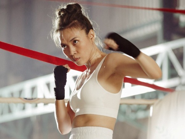 Mỹ Tâm gây bất ngờ với hình tượng võ sĩ boxing trong MV Mỹ Tâm gây bất ngờ với hình tượng võ sĩ boxing trong MV "Anh Đợi Em Được Không"
