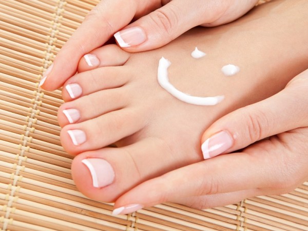 Bạn đã nâng niu chăm sóc bàn chân đủ nhiều như nó xứng đáng được nhận chưa? Bạn đã nâng niu chăm sóc bàn chân đủ nhiều như nó xứng đáng được nhận chưa?