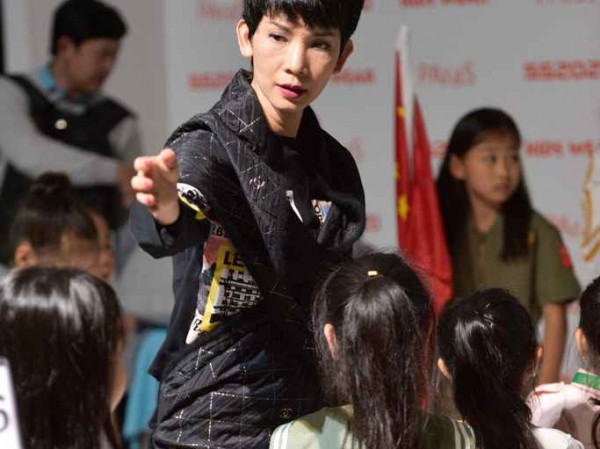 Xuân Lan cùng học trò tham gia sàn diễn quốc tế Xuân Lan cùng học trò tham gia sàn diễn quốc tế "Shanghai Fashion Week 2019"