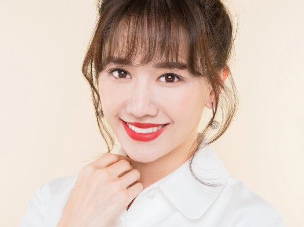 Hari Won tiết lộ bí quyết chọn son phù hợp với từng phong cách Hari Won tiết lộ bí quyết chọn son phù hợp với từng phong cách