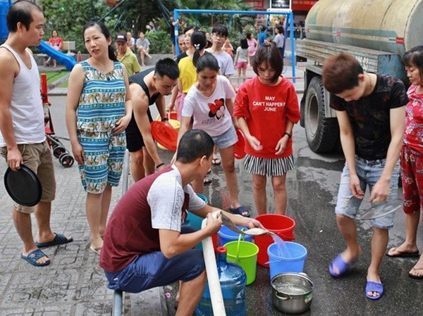 Từ vụ Từ vụ "đầu độc" nước sông Đà: Thay thế nguồn nước nếu không đảm bảo