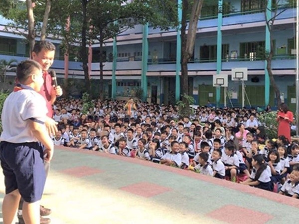 Học sinh sợ đến trường vì bị bắt nạt: Rối loạn tâm thần và những hành vi tiêu cực Học sinh sợ đến trường vì bị bắt nạt: Rối loạn tâm thần và những hành vi tiêu cực