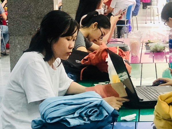 Trường đại học phải hạ chuẩn tiếng Anh để sinh viên được tốt nghiệp? Trường đại học phải hạ chuẩn tiếng Anh để sinh viên được tốt nghiệp?