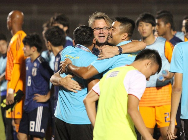 HLV Philippe Troussier: “U19 Việt Nam hoàn thành mục tiêu trước U19 Nhật Bản” HLV Philippe Troussier: “U19 Việt Nam hoàn thành mục tiêu trước U19 Nhật Bản”
