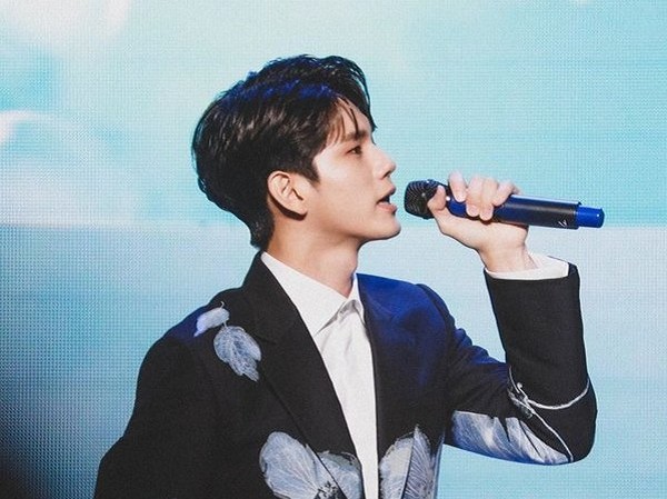 Nhìn hình ảnh này sẽ thấy còn ai sung sướng hơn fan Việt của Ong Seongwoo nữa Nhìn hình ảnh này sẽ thấy còn ai sung sướng hơn fan Việt của Ong Seongwoo nữa