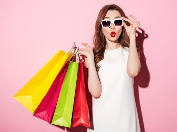Làm thế nào để em ví của bạn sống sót qua mùa mua sắm cuối năm? Làm thế nào để em ví của bạn sống sót qua mùa mua sắm cuối năm?