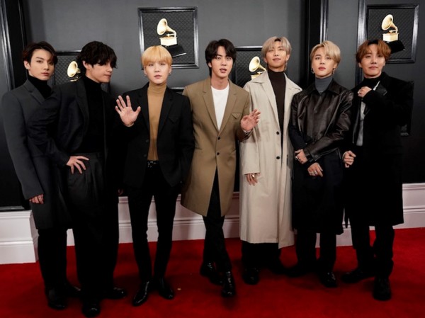 Sau lễ trao giải Grammy, cư dân mạng dậy sóng vì hai mỹ nam Jungkook và V Sau lễ trao giải Grammy, cư dân mạng dậy sóng vì hai mỹ nam Jungkook và V