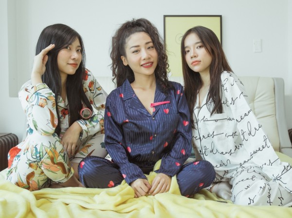 Dương Edward, Hằng BingBoong cùng dàn nghệ sĩ trẻ V-Pop tụ họp, tung “thính” cực ngọt ngày Valentine Dương Edward, Hằng BingBoong cùng dàn nghệ sĩ trẻ V-Pop tụ họp, tung “thính” cực ngọt ngày Valentine