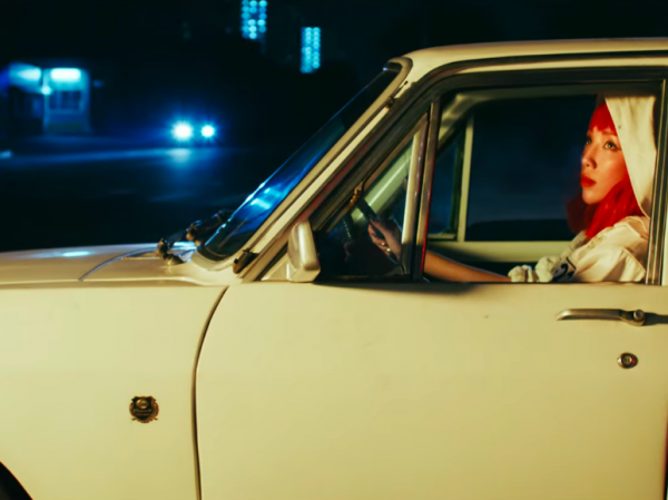 Tóc Tiên tung teaser MV Tóc Tiên tung teaser MV "Ngày Tận Thế" với loạt phân cảnh tràn ngập thiên tai