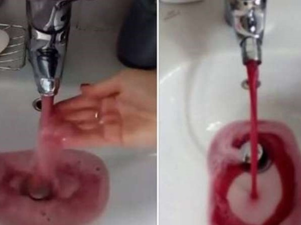 Sự thật bất ngờ đằng sau việc vòi nước máy chảy ra nước màu đỏ sẫm Sự thật bất ngờ đằng sau việc vòi nước máy chảy ra nước màu đỏ sẫm
