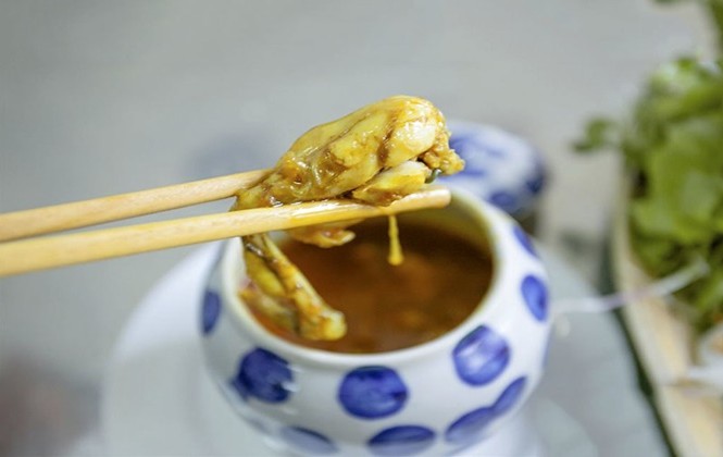 Trưa nay “măm” gì: Mỳ Quảng ếch ngay cho ngày thứ Hai Trưa nay “măm” gì: Mỳ Quảng ếch ngay cho ngày thứ Hai
