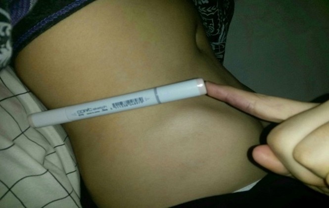 Trào lưu mới đo vòng eo con kiến bằng bút bi ngắn hơn 20cm, bạn đã thử chưa? Trào lưu mới đo vòng eo con kiến bằng bút bi ngắn hơn 20cm, bạn đã thử chưa?